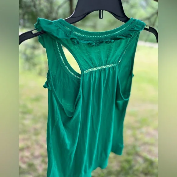 Tank top- xs women/juniors baggy/loose fit, cute ruffle & detail at neck & edge - Picture 9 of 11